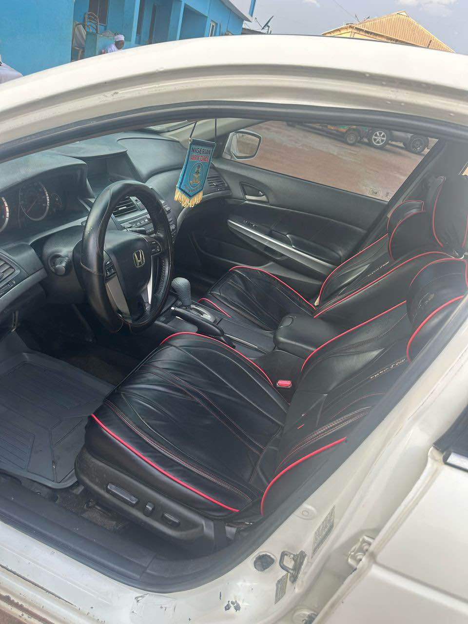 A picture of Honda Accord V6