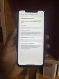 A picture of iphone xs max