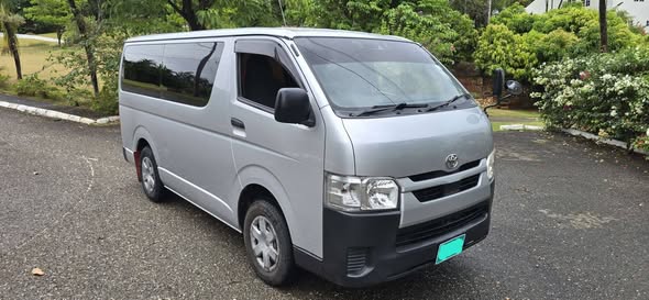 used toyota hiace