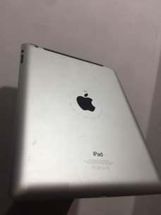 A picture of iPad 3 used imenyooka bypass tu 100 000 tu 074920250