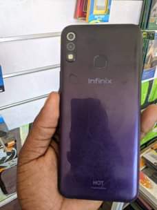 A picture of Infinix hot 8 lite