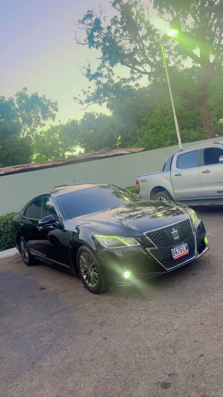 toyota crown