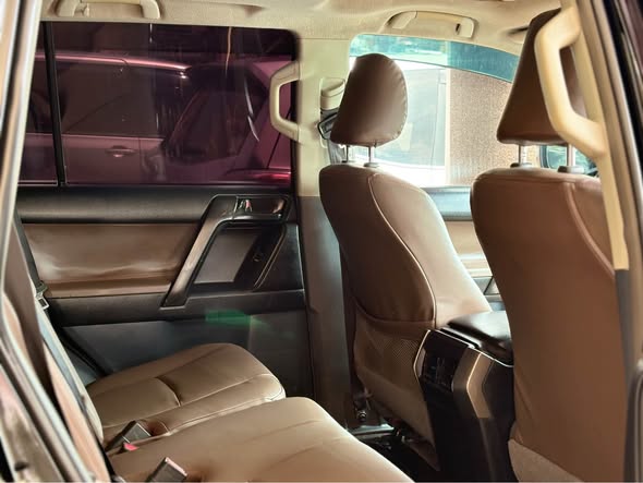 A picture of Toyota Land Cruiser On Sale 2015 Model