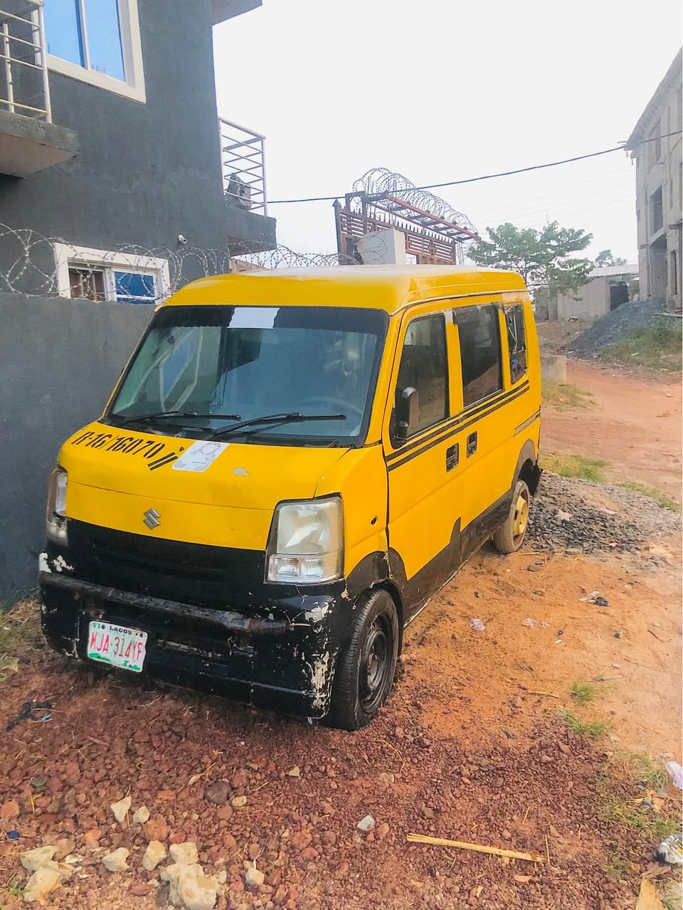 A picture of Suzuki APV Every Clean Body Automatic Transmission