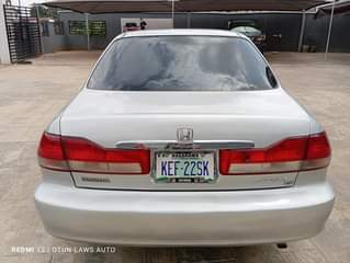 A picture of Honda Accord 2002 EX