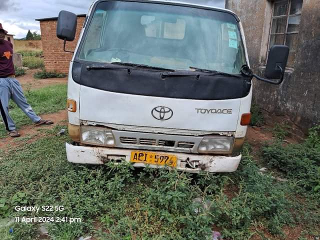 used toyota toyoace