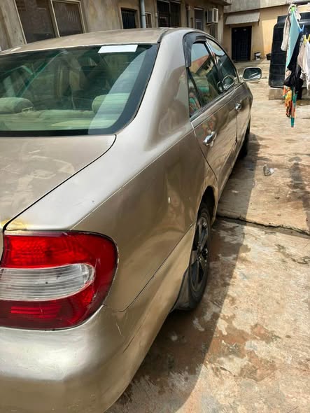 A picture of Toyota Camry 2004 model