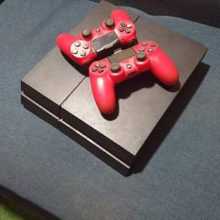 A picture of PS4 fat