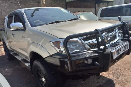 A picture of TOYOTA HILUX