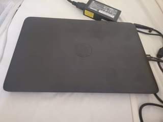 A picture of Am selling my hp laptop