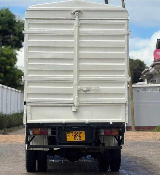 A picture of Mitsubish Canter