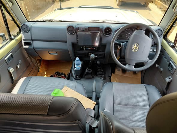 A picture of Landcruiser Manual 2016 130m 0759700430