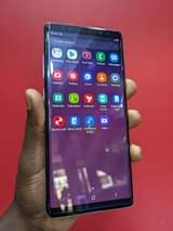 A picture of Note 8 Samsung 256gb duos at 650000