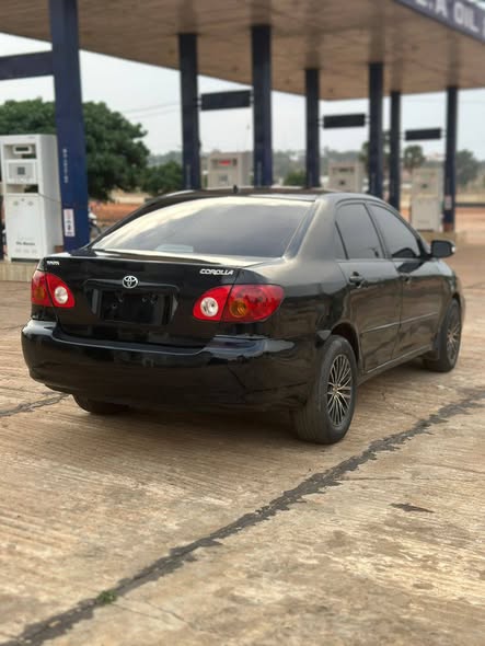 A picture of CLEAN USED TOYOTA COROLLA LE 2004 MODEL 3 850 LOCATION