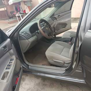 A picture of Toyota Camry 05 Nigeria used baked on first body 08030481307