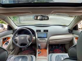 A picture of 2010 keyless XLE toyota camry for sale very sound 2