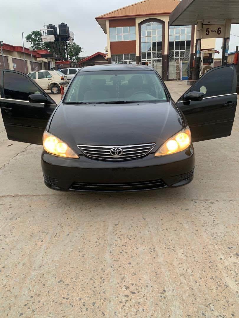 A picture of Toyota big daddy Camry 05
