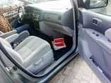 A picture of Excellent clean Toyota sienna 2000 model Direct tokunbo Excellent clean