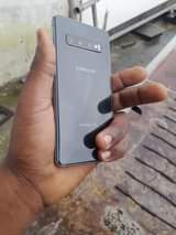 A picture of Samsung S10 Storage128