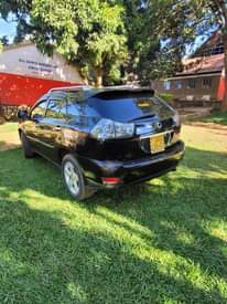 A picture of Toyota harrier 15m urgent sale
