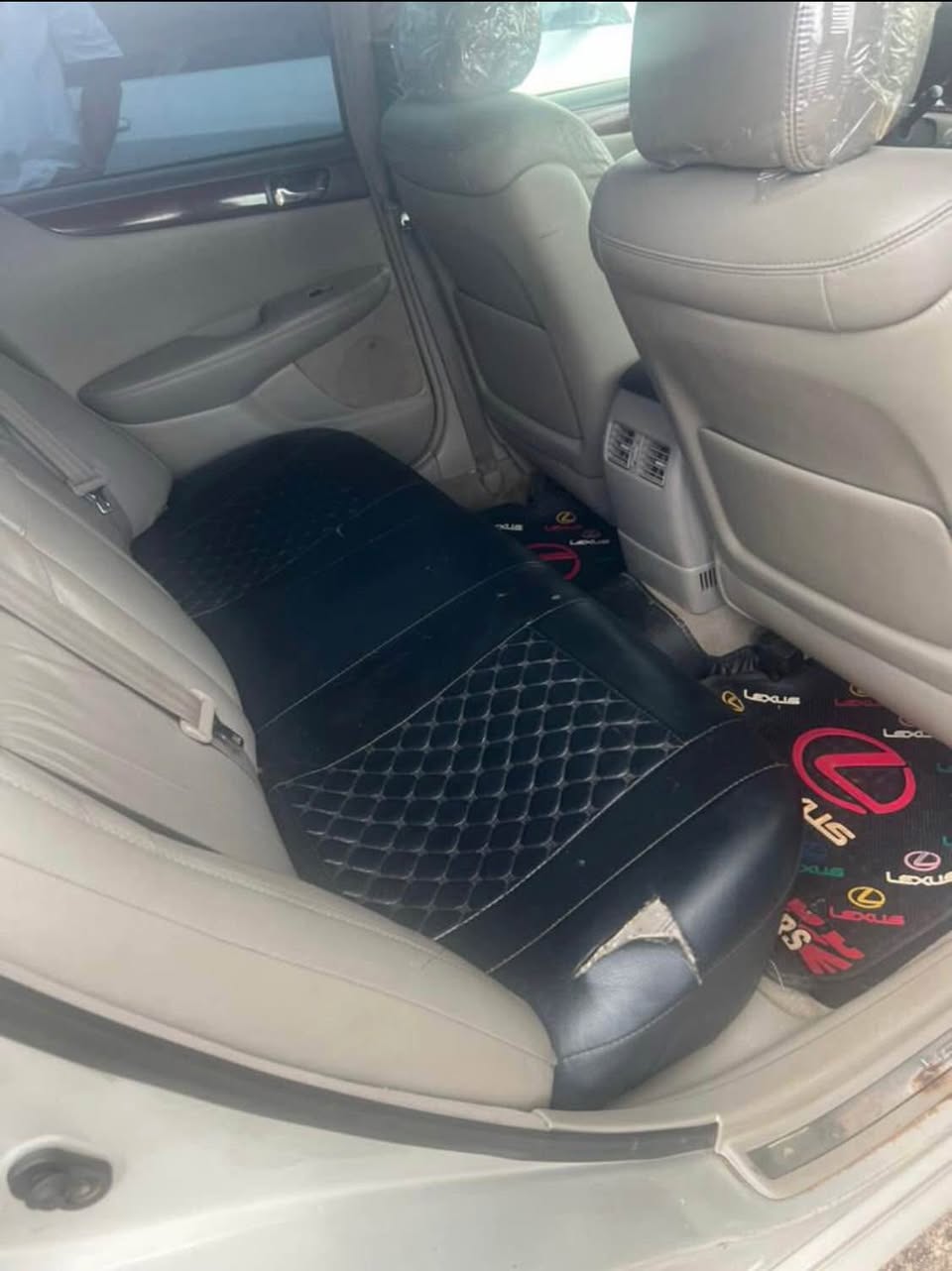 A picture of Lexus Es330 2006 Model