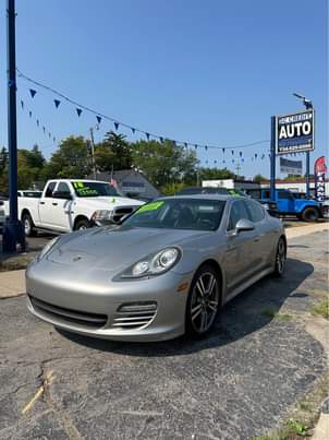 A picture of 2010 Porsche Panamera 4S Sedan 4D