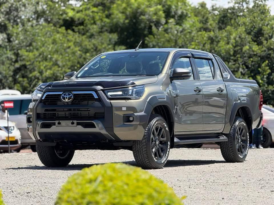 used toyota hilux