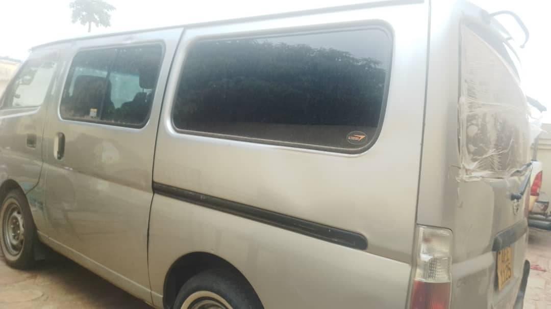 used nissan caravan