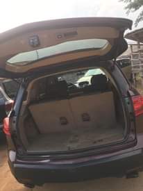 A picture of Clean ACURA MDX 2008 model very smooth drive engine purely