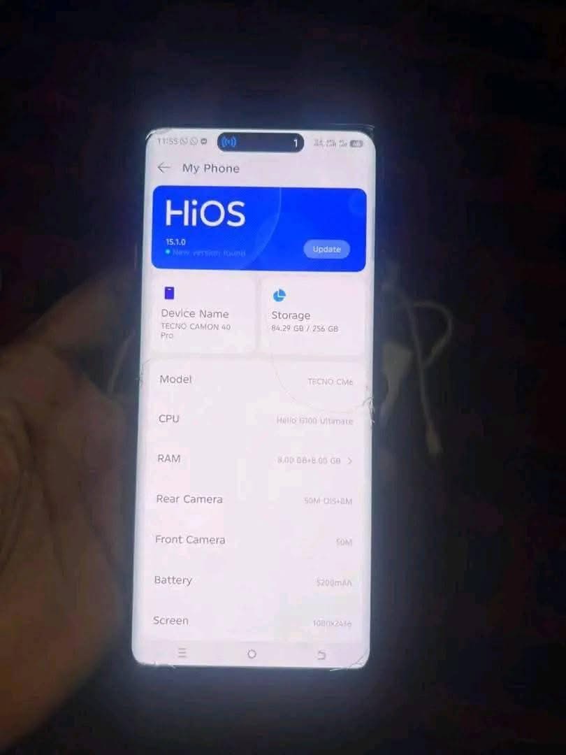 A picture of Neatly used Tecno Camon 40 pro 8 8gb is available