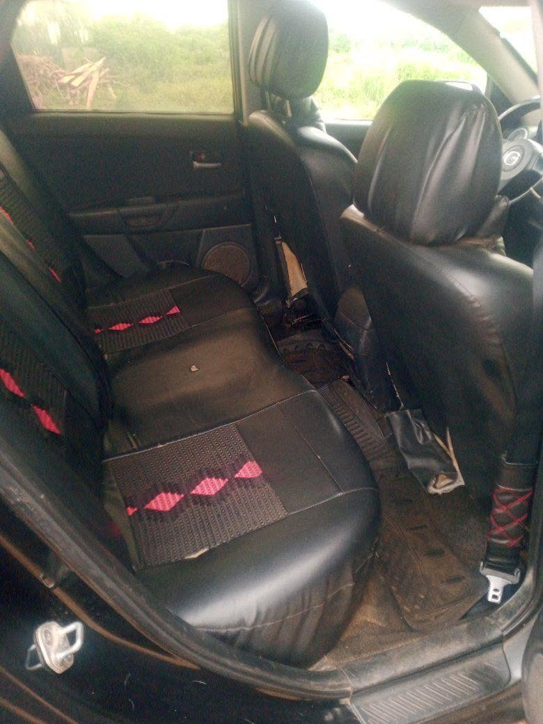 A picture of 2005 Mazda 3