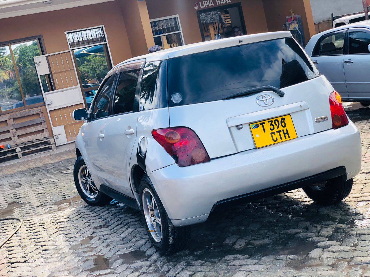 A picture of TOYOTA IST