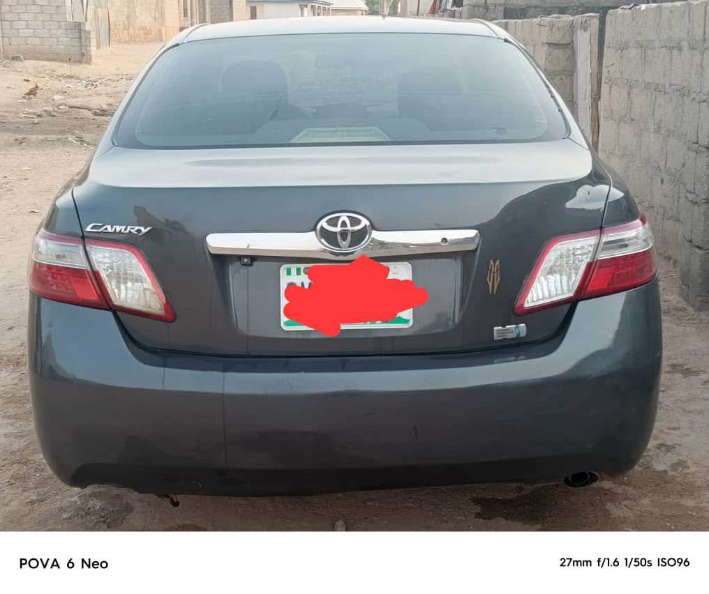 A picture of Super clean and neatly used 2007 2008 HYBRID Toyota Camry