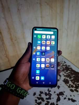 A picture of camon 16