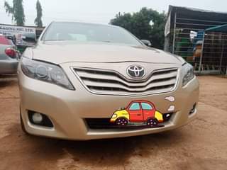 A picture of 2010 Toyota Camry V4