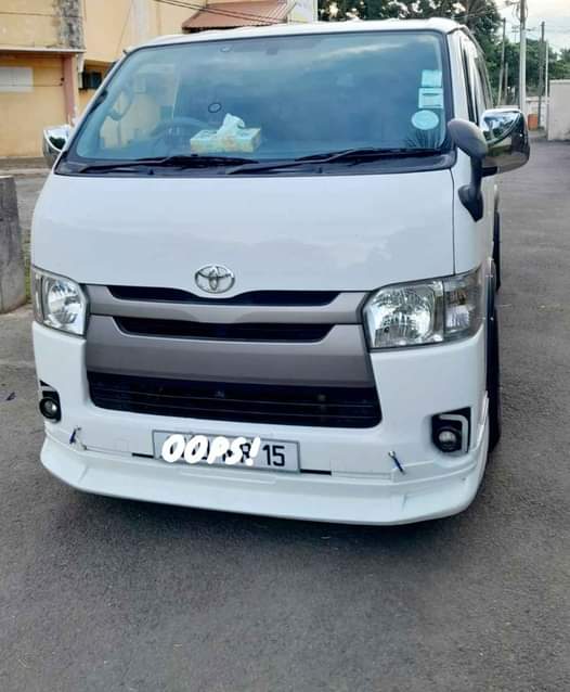 used toyota hiace