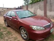 A picture of 2005 toyota camry