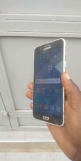 A picture of Samsung J7 DUOS