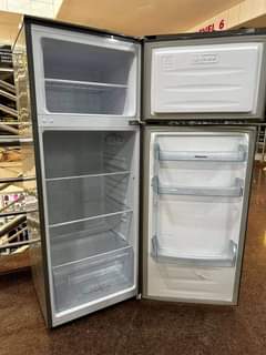 A picture of Hisense fridge used 280litres