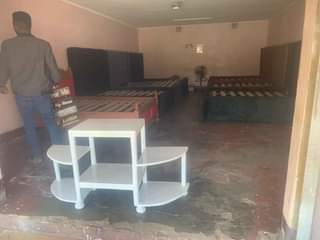 A picture of M2.9 NAUZA FURNITURE KUBWA MNO INAMZIGO WA KUTOSHA KODI MPAKA