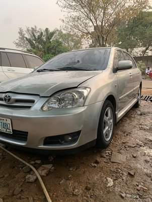 A picture of Toyota Obama 2005
