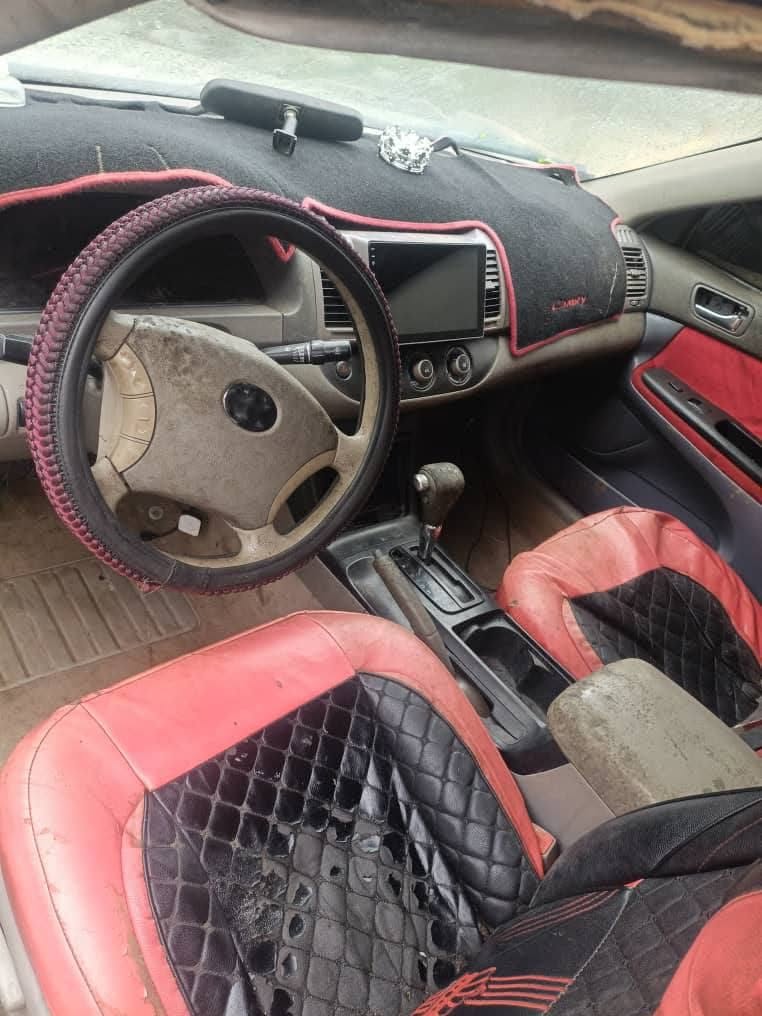 A picture of 2005 Toyota Camry big daddy for sale