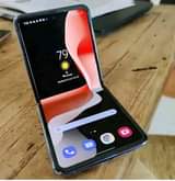 A picture of SAMSUNG Z FLIP