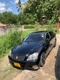 A picture of Toyota Crown Athlete