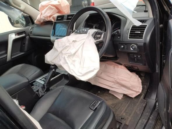 A picture of DAMAGED TOYOTA LAND CRUISER PRADO READY TO BE IMPORTED UGX