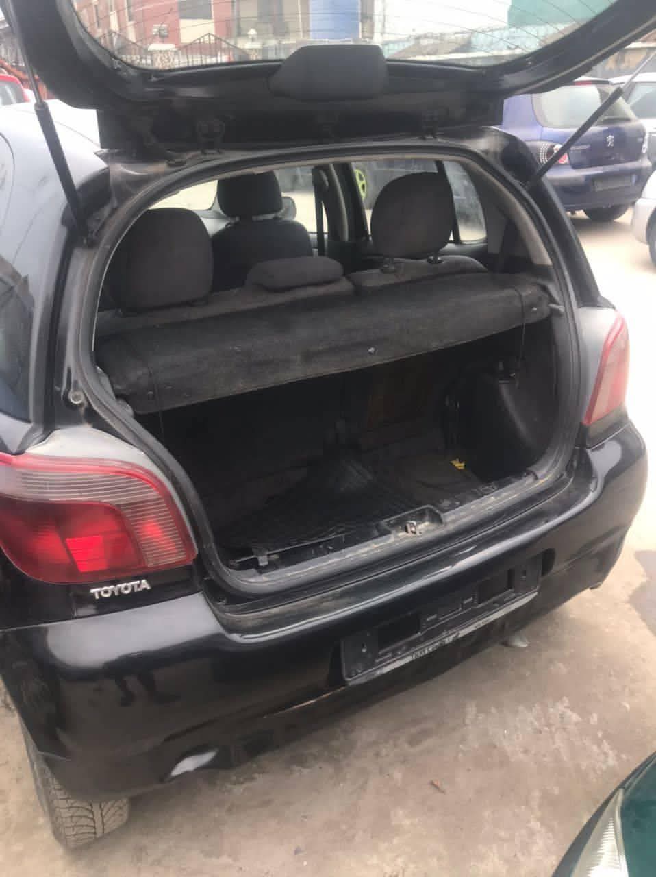 A picture of 2005 Toyota yaris