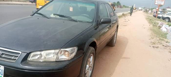A picture of Camry 2002 model
