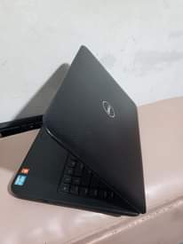 A picture of Dell latitude 3521 core i3