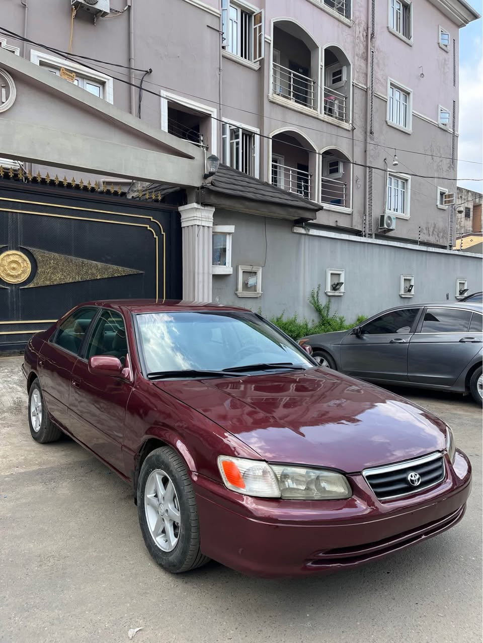 A picture of Wake Toyota Camry LE 2001