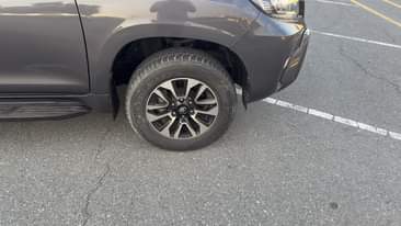 A picture of TOYOTA PRADO 2011